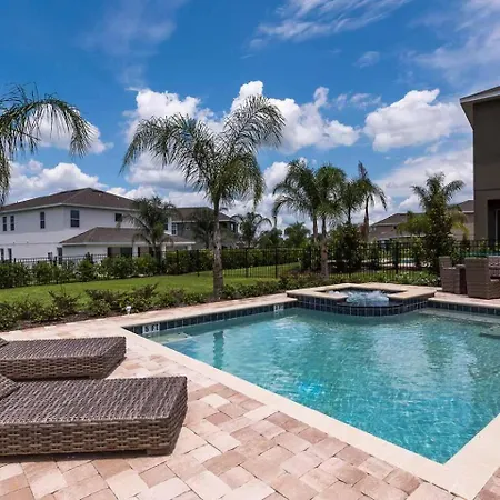 Charming 6 Bdrm Home With Open Living At Encore